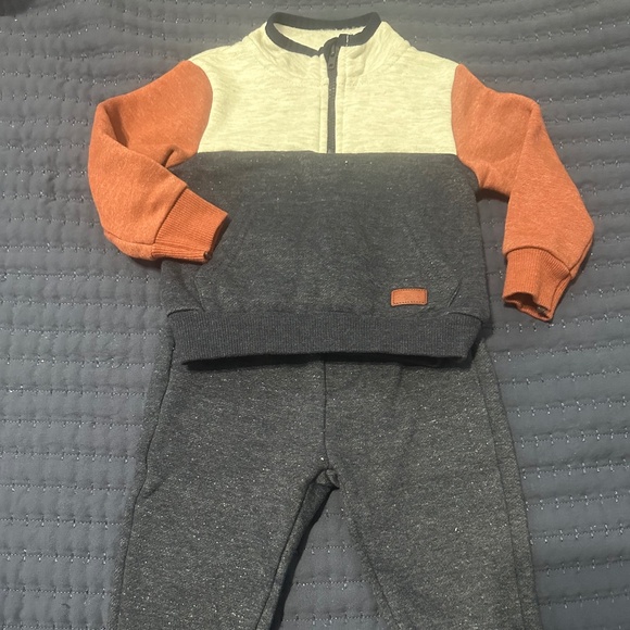 12 mth Jogging Suit - Picture 1 of 2